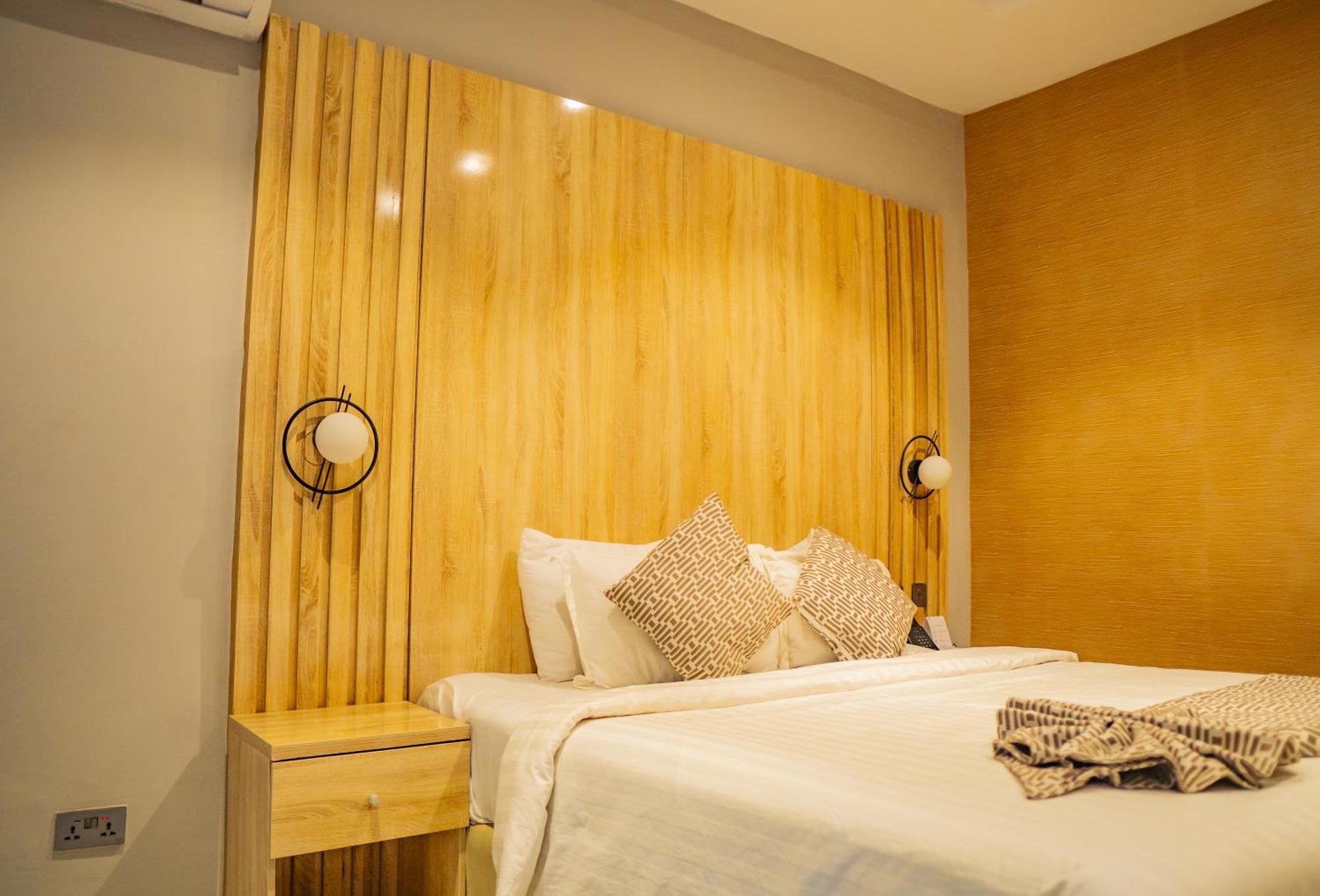 Ojaja Suites By Perennia Akure Extérieur photo