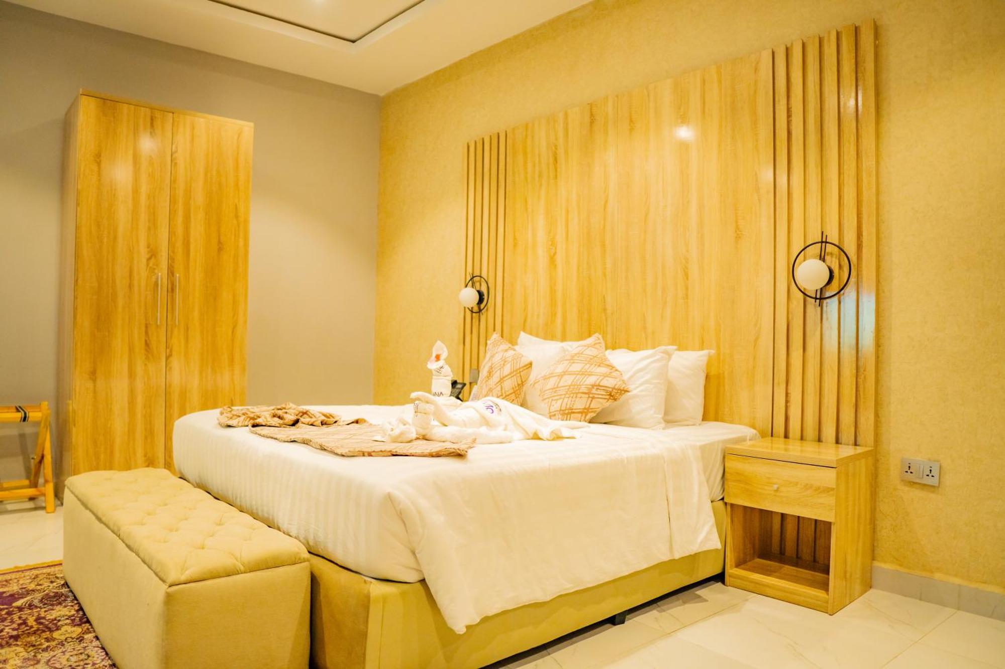Ojaja Suites By Perennia Akure Extérieur photo