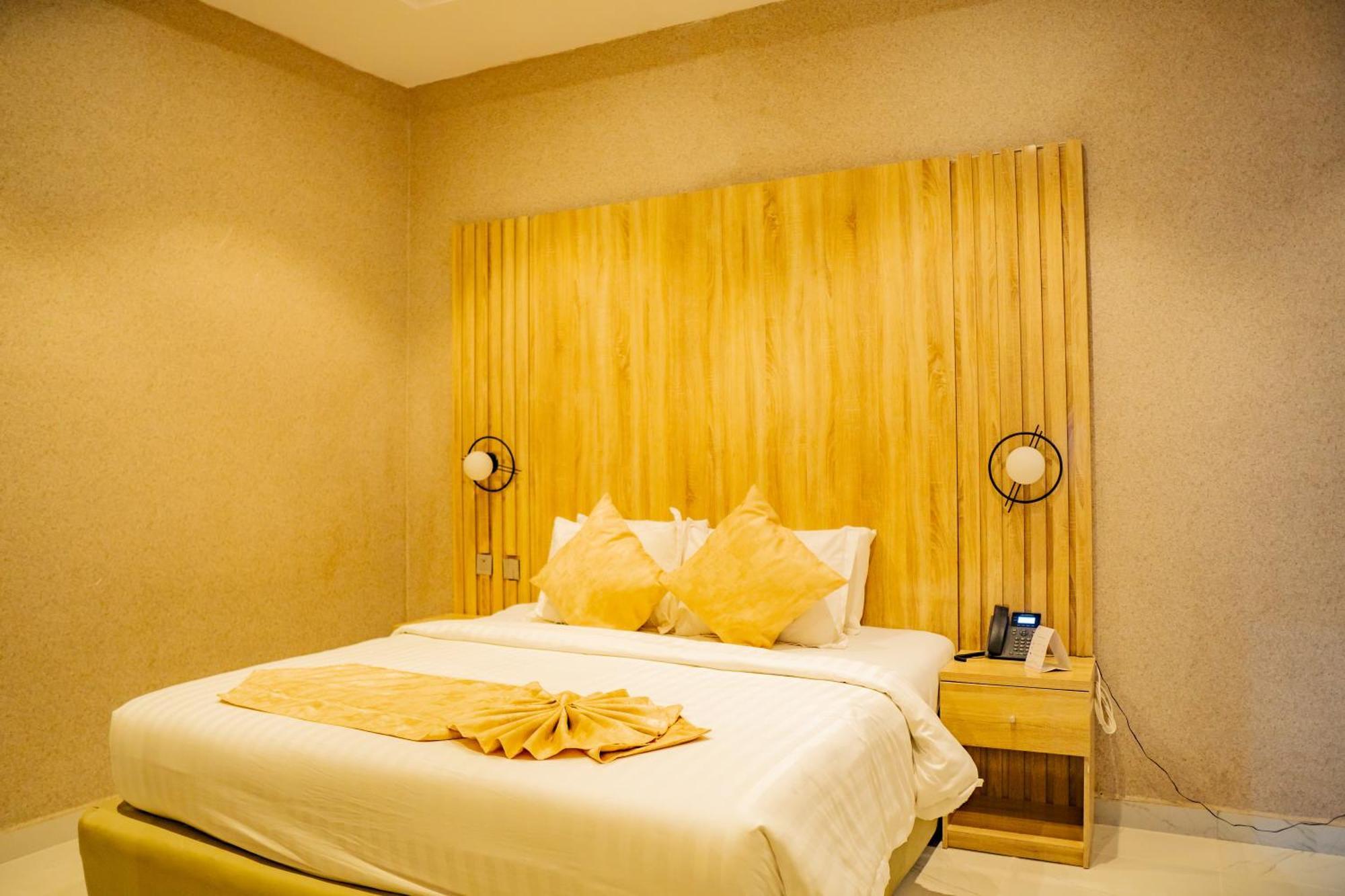 Ojaja Suites By Perennia Akure Extérieur photo